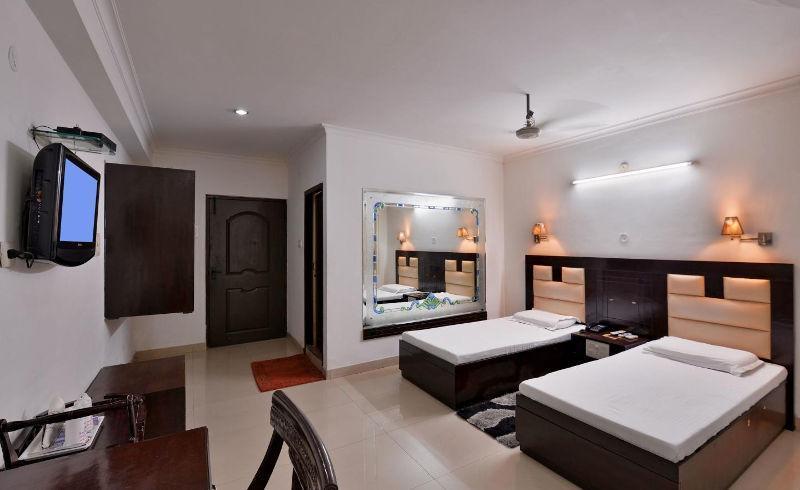 Hotel Sahil Palace Rupnagar  Dış mekan fotoğraf